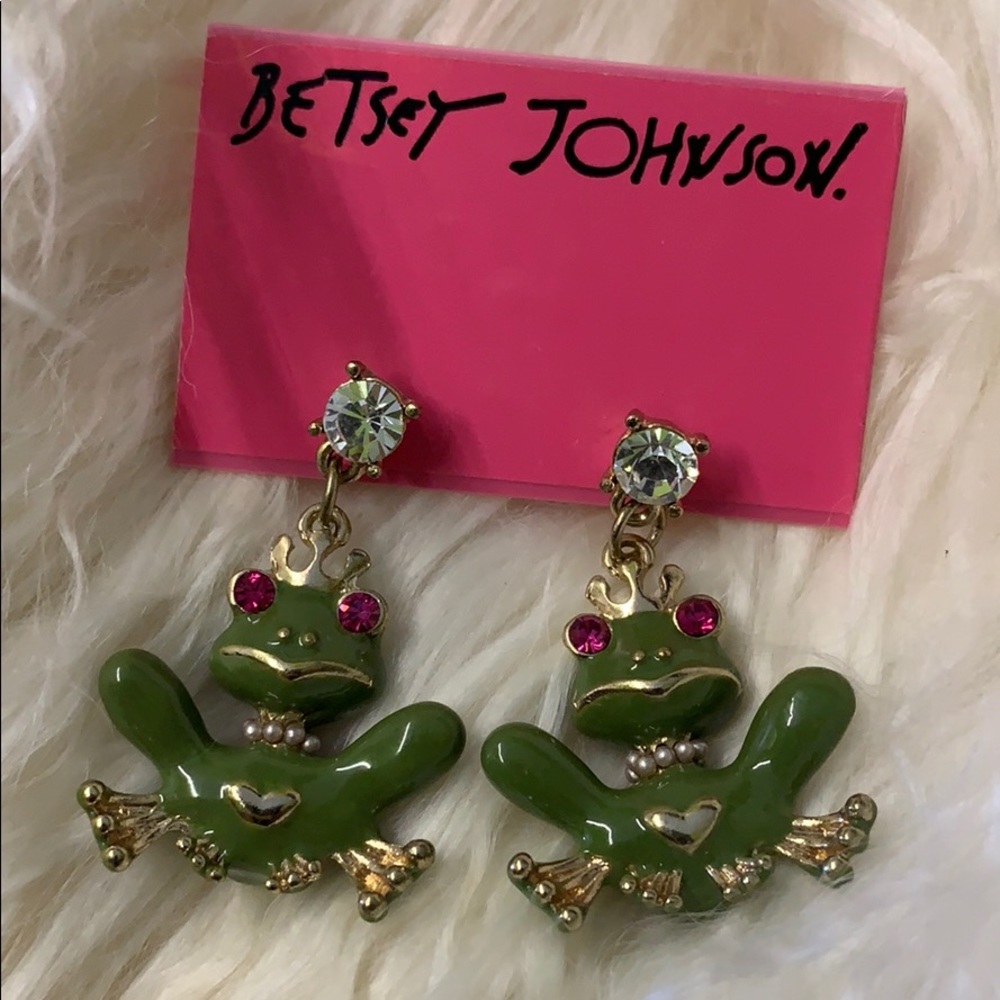 Betsey Johnson GREEN FROG WITH CROWN EARRINGS